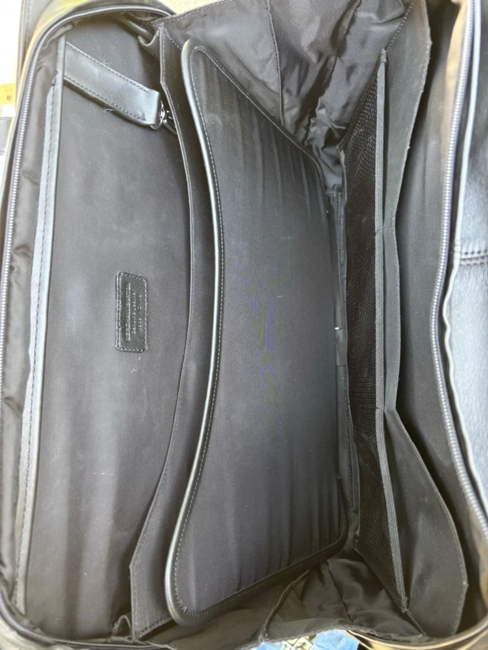 Zero Halliburton Black Leather 17” Expandable Briefcase Business Bag